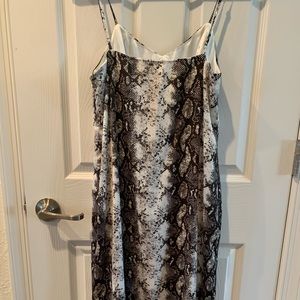 Fun spaghetti strap reptile print